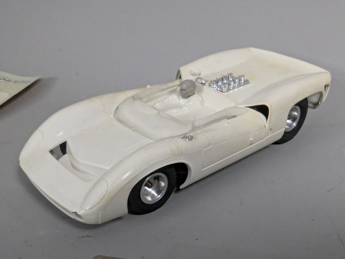 Vintage 1966 Atlas Lola T-70 Slot Racer Kit Highly Collectible - 2