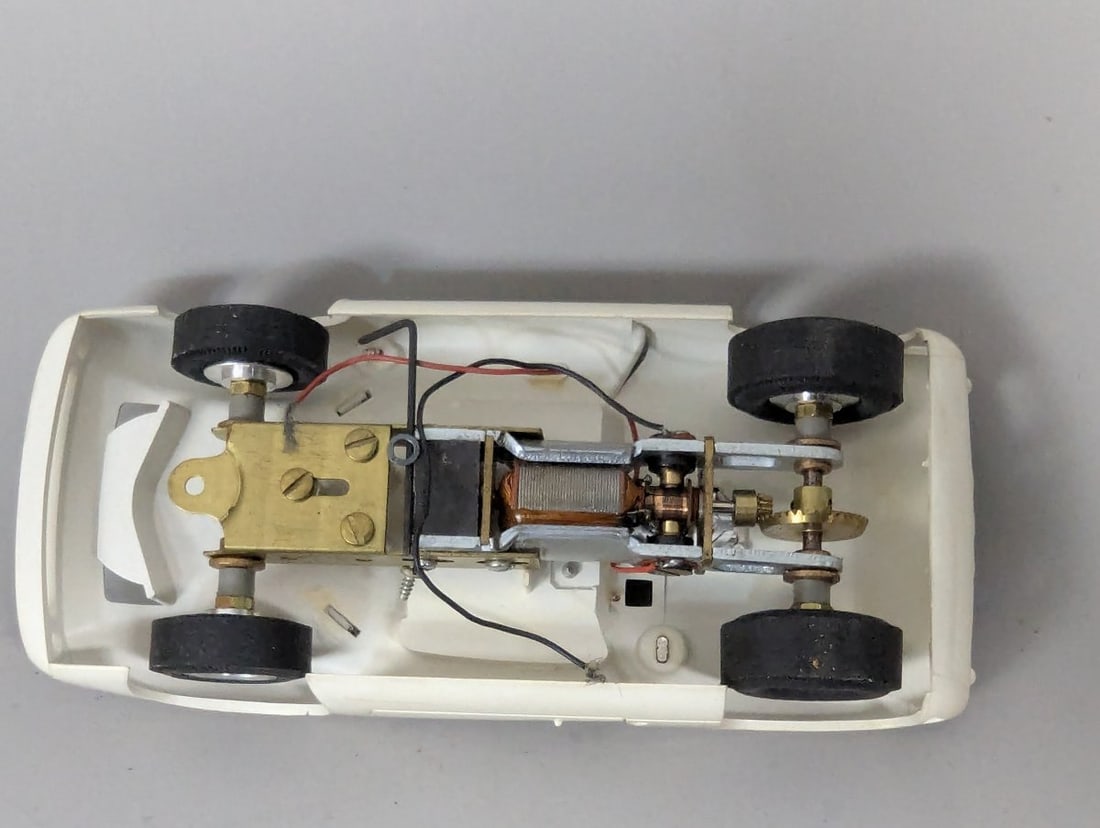Vintage 1966 Atlas Lola T-70 Slot Racer Kit Highly Collectible - 3