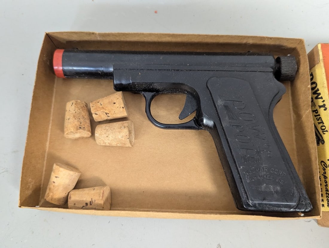 Vintage 1949 Kelmar Pow'r Pop Cork Pistol Toy with Original Box and Accessories - 3