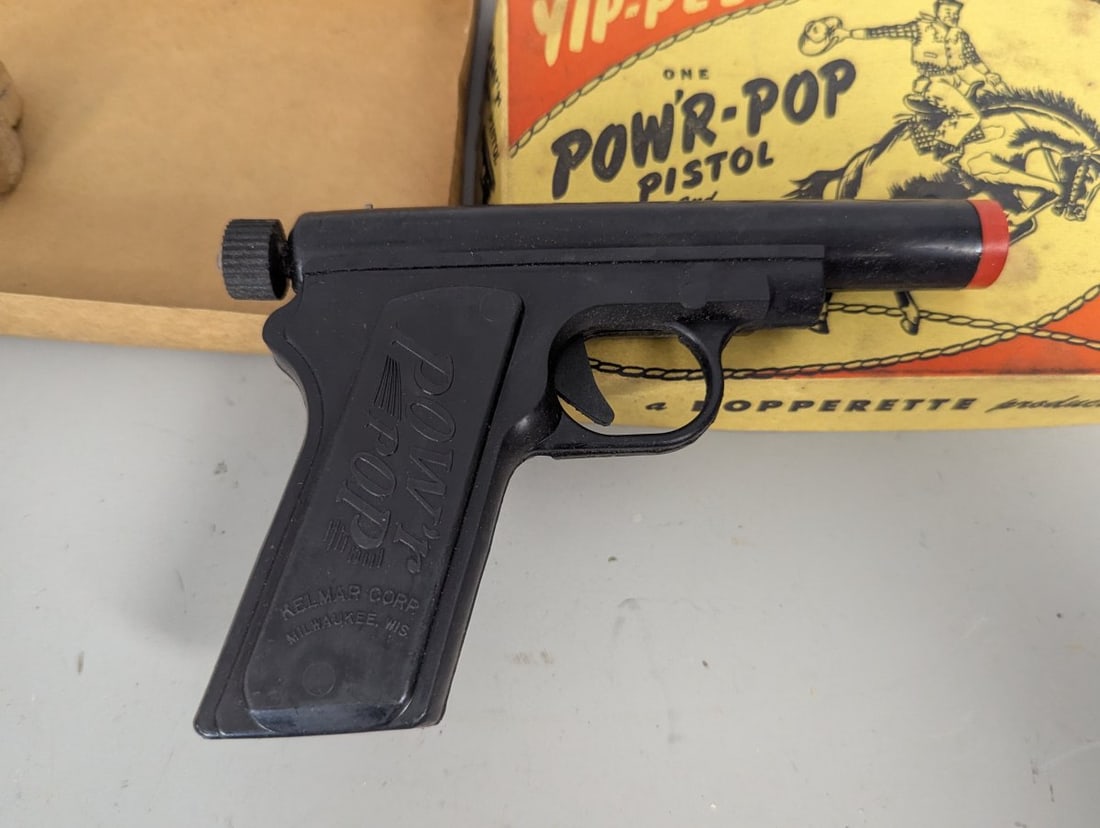 Vintage 1949 Kelmar Pow'r Pop Cork Pistol Toy with Original Box and Accessories - 4