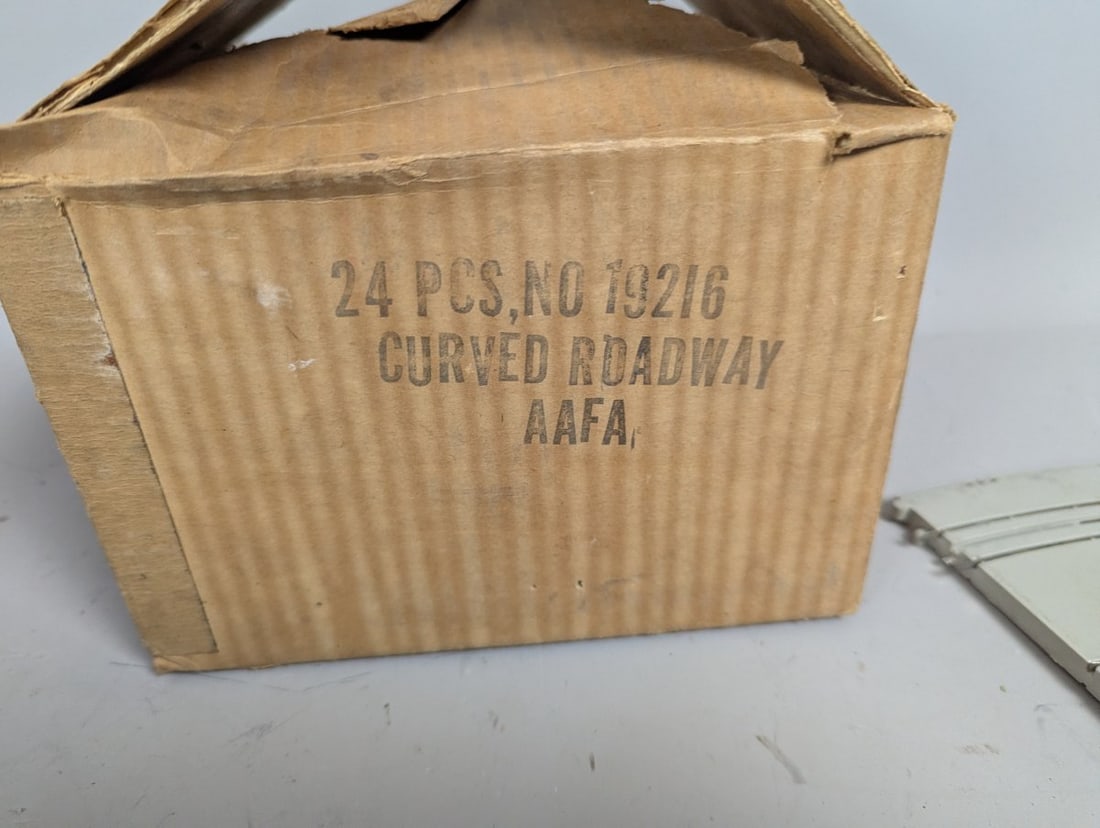 A.C. Gilbert Curved Roadway Slot Car Track Set of 24 NOS Toy Collectibles - 2