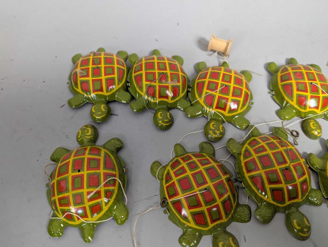 Vintage Tin Lithograph Turtle Pull-String Noisemaker Toys Lot of 12 New Old Stock - 2