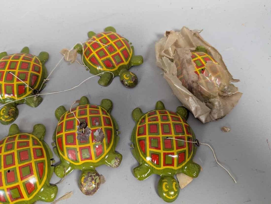 Vintage Tin Lithograph Turtle Pull-String Noisemaker Toys Lot of 12 New Old Stock - 4