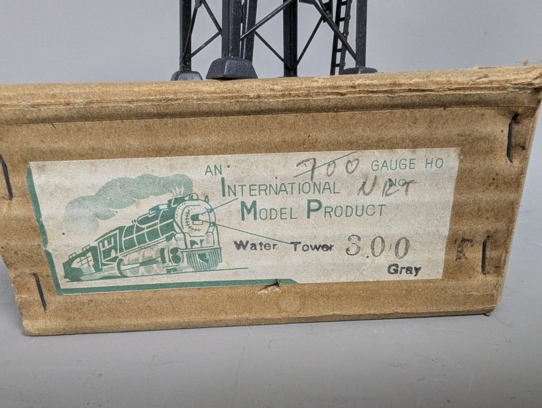 International Model Products HO OO Gauge Water Tower Vintage Die-Cast Collectible - 2