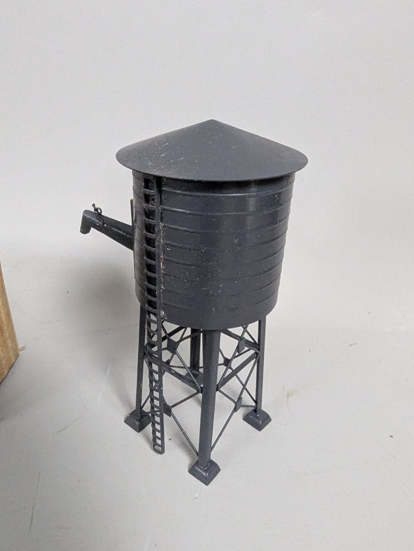 International Model Products HO OO Gauge Water Tower Vintage Die-Cast Collectible - 4