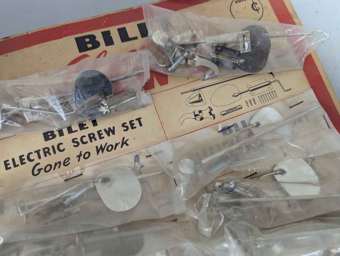 Vintage Bilet Electric Screw Set NOS Store Display Card Detroit Michigan Hardware Collectible - 4