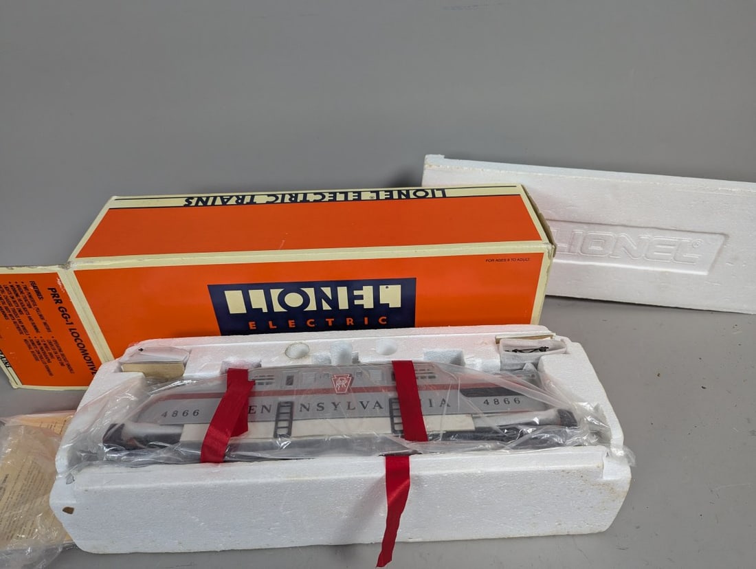 Lionel PRR GG-1 Electric Locomotive 6-18308 New Old Stock Rare Collector's Item: **Important** Please read below description on how to avoid high shipping costs. Up for auction is a Lionel PRR GG-1 Electric Locomotive (6-18308) from the Pennsylvania Railroad! This stunning model m