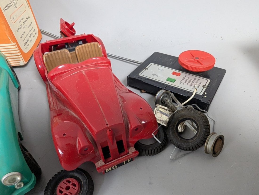 Victory Industries Vintage Electric Model Cars for Parts or Repair Collection Lot - 2