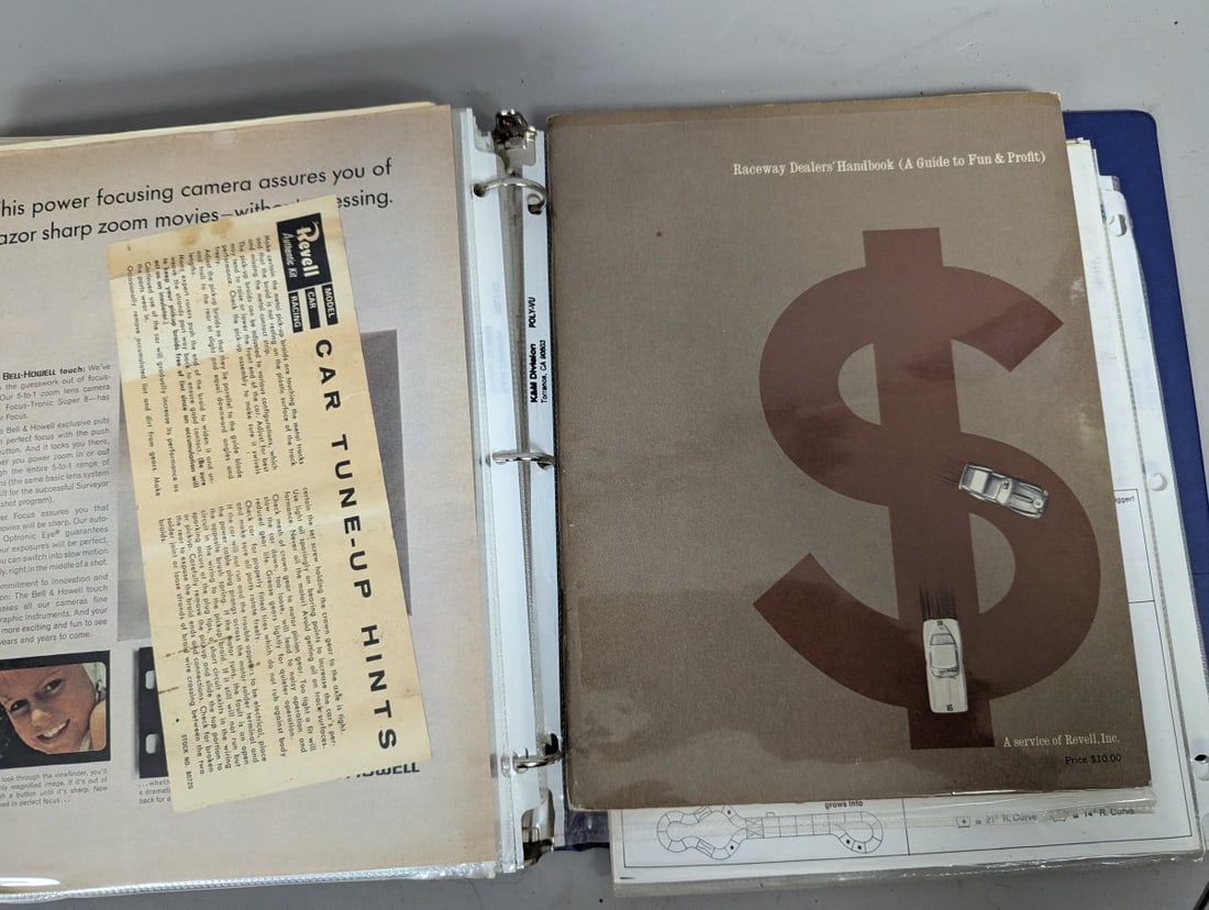 1960s Revell Slot Car Racing Dealer Promotional Binder with Brochures and Paperwork - 11