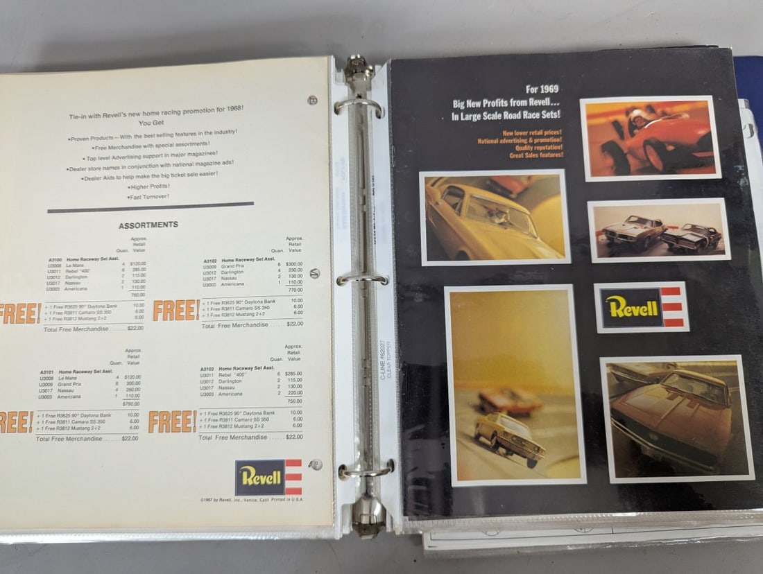 1960s Revell Slot Car Racing Dealer Promotional Binder with Brochures and Paperwork - 8