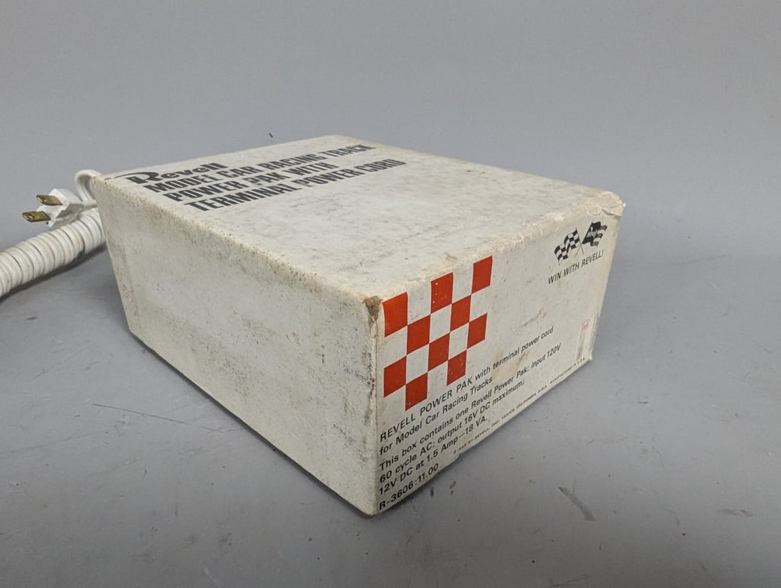 Vintage Revell Model Car Racing Track Power Pak R-3606 Slot Car Accessories - 5