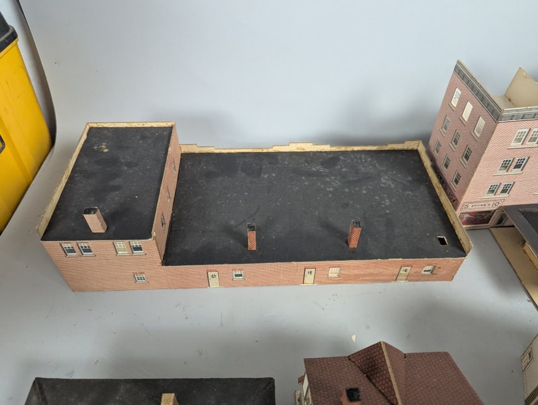 Vintage Built-Rite Cardboard Model Railroad Buildings Lot for Restoration or Parts - 2