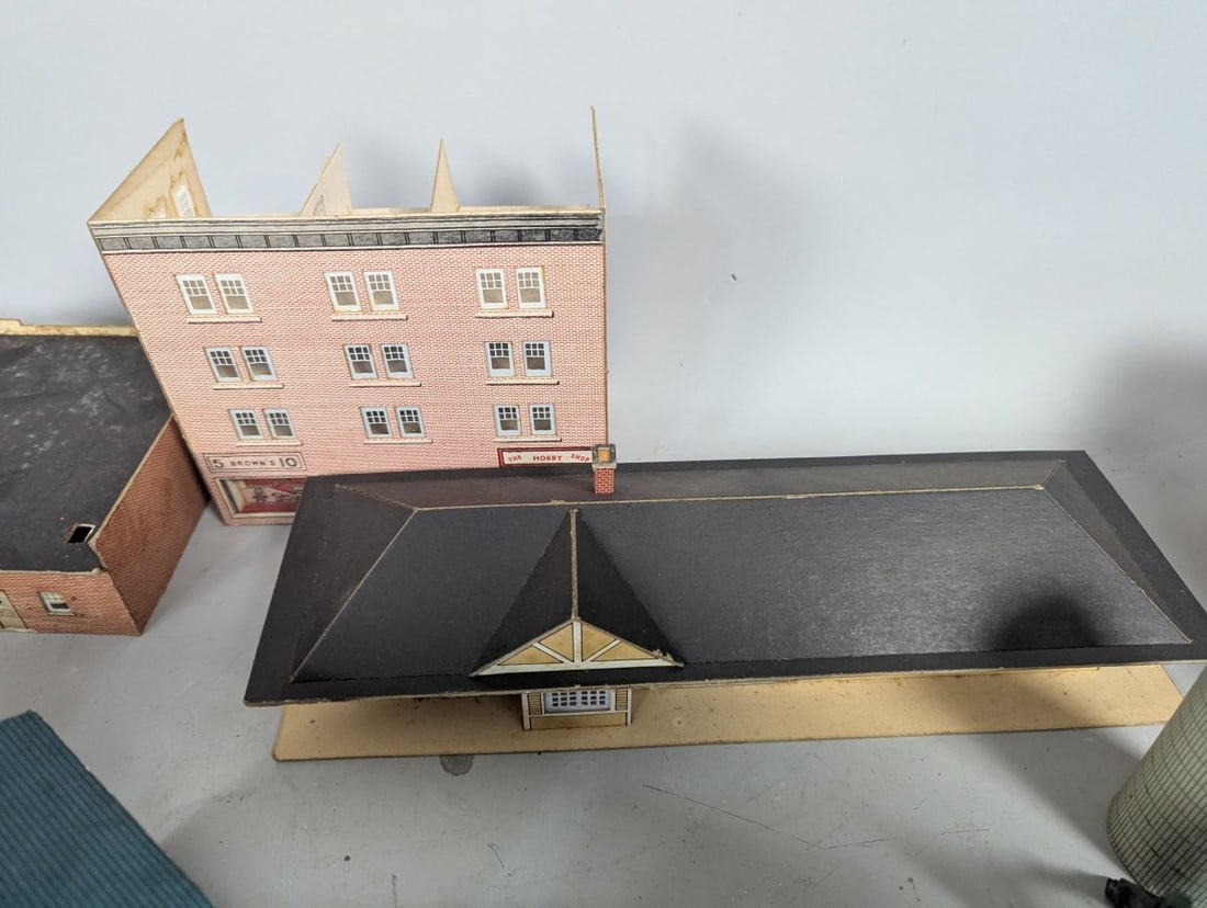 Vintage Built-Rite Cardboard Model Railroad Buildings Lot for Restoration or Parts - 3