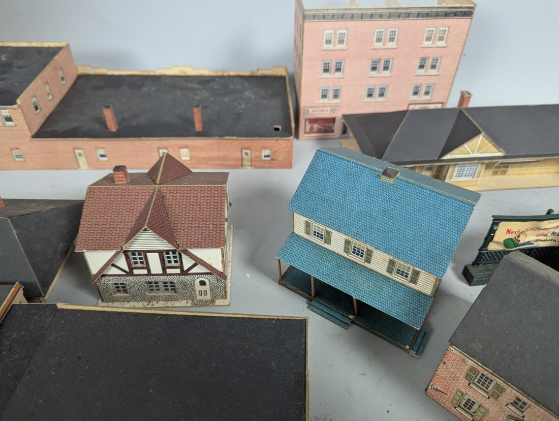 Vintage Built-Rite Cardboard Model Railroad Buildings Lot for Restoration or Parts - 7