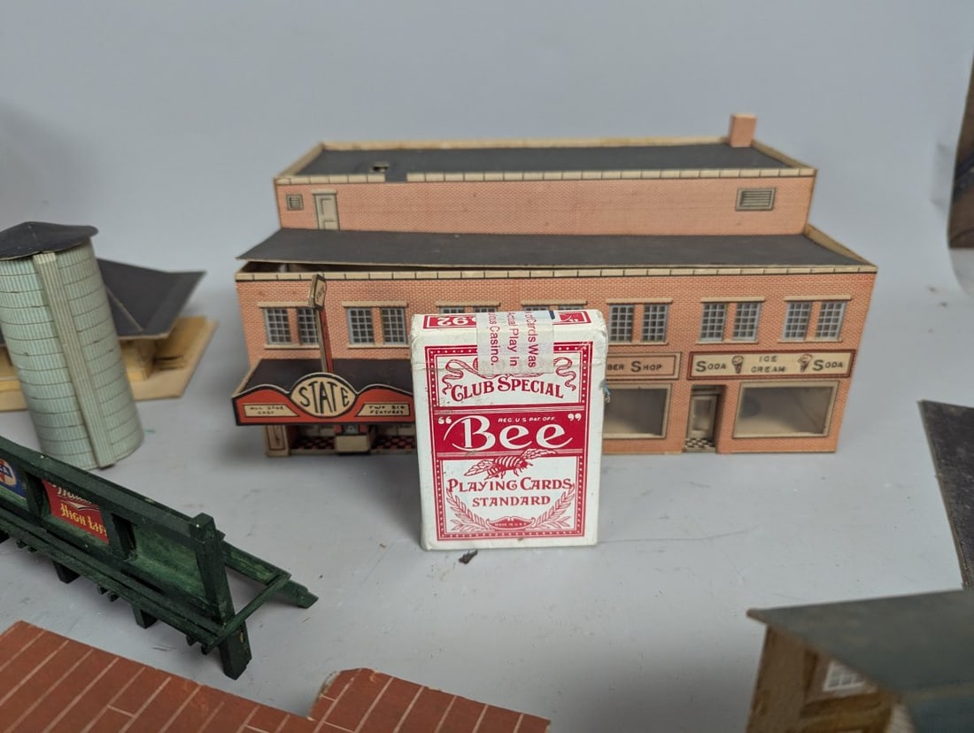 Vintage Built-Rite Cardboard Model Railroad Buildings Lot for Restoration or Parts - 9
