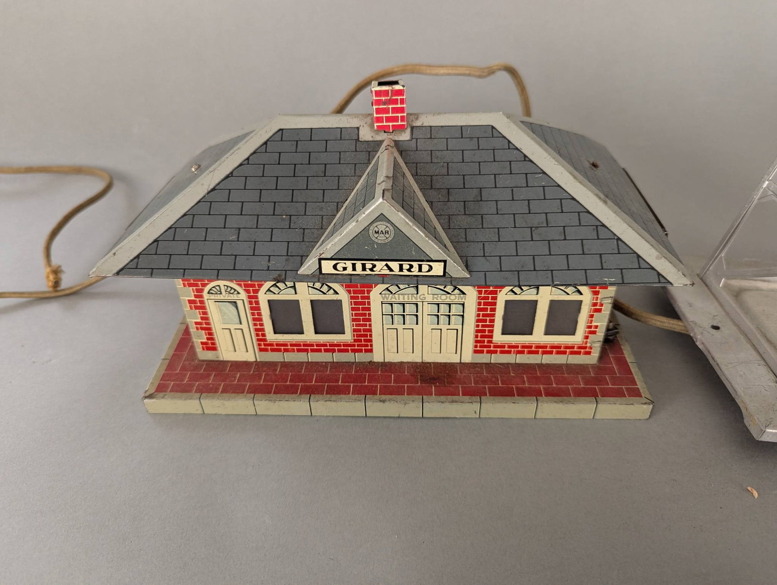 Lionel Train Cars and Accessories Collection with Track Signals - 7