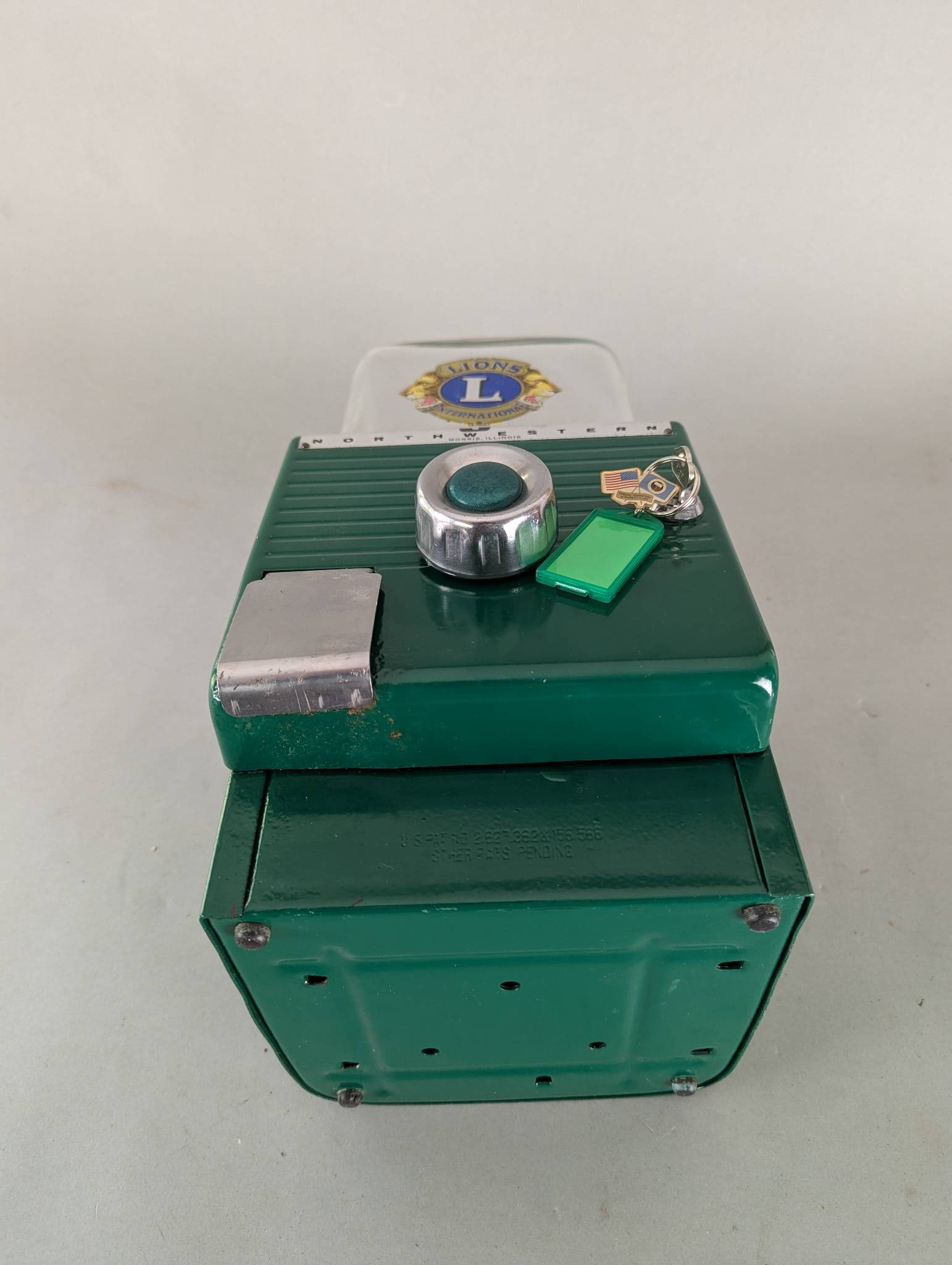 Northwestern Model 33 Green Gumball Machine - 6