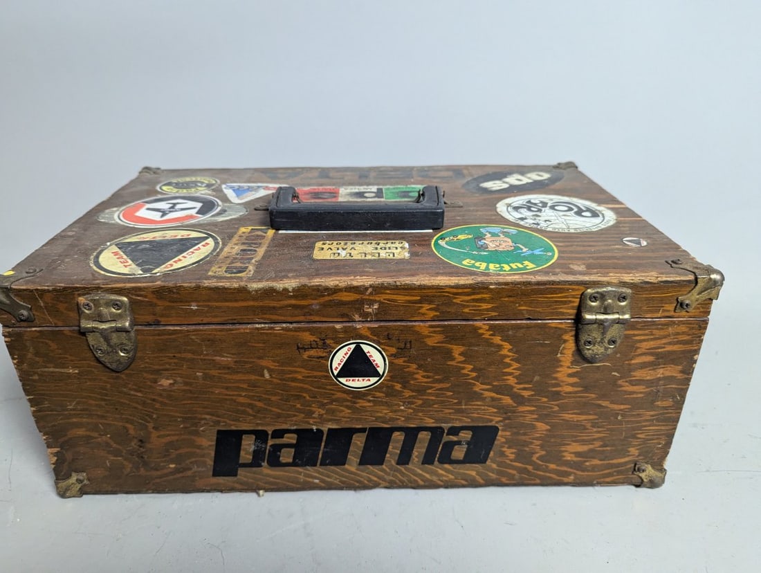 Vintage Wooden Slot Car Hobby Case with Stickers and Classic Pit Box Style - 5