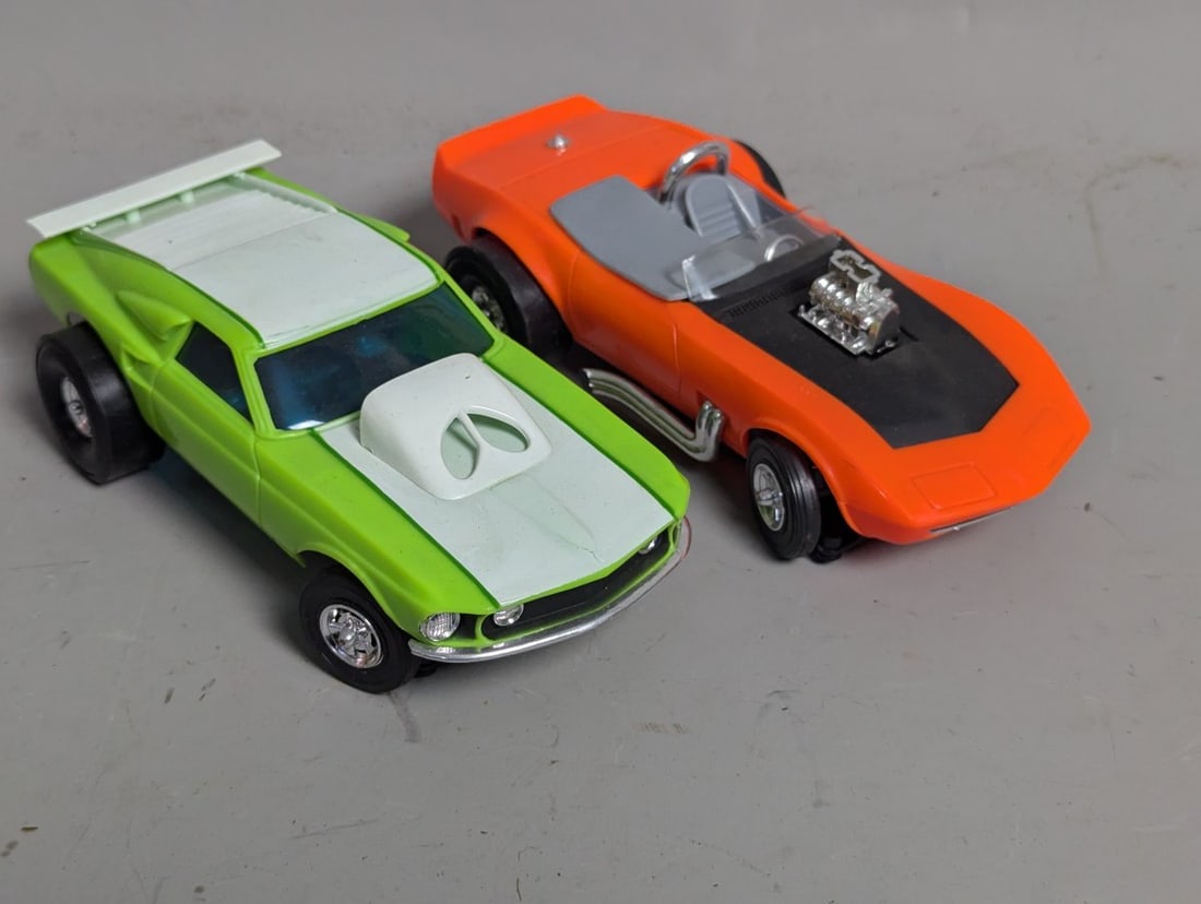 Vintage Hasbro Amaze-A-Matics Ford Mustang & Corvette Roadster Toy Cars Collection: **Important** Please read below description on how to avoid high shipping costs. For auction is a vintage collection of Hasbro Amaze-A-Matics toy cars, perfectly representing the innovative Toy line
