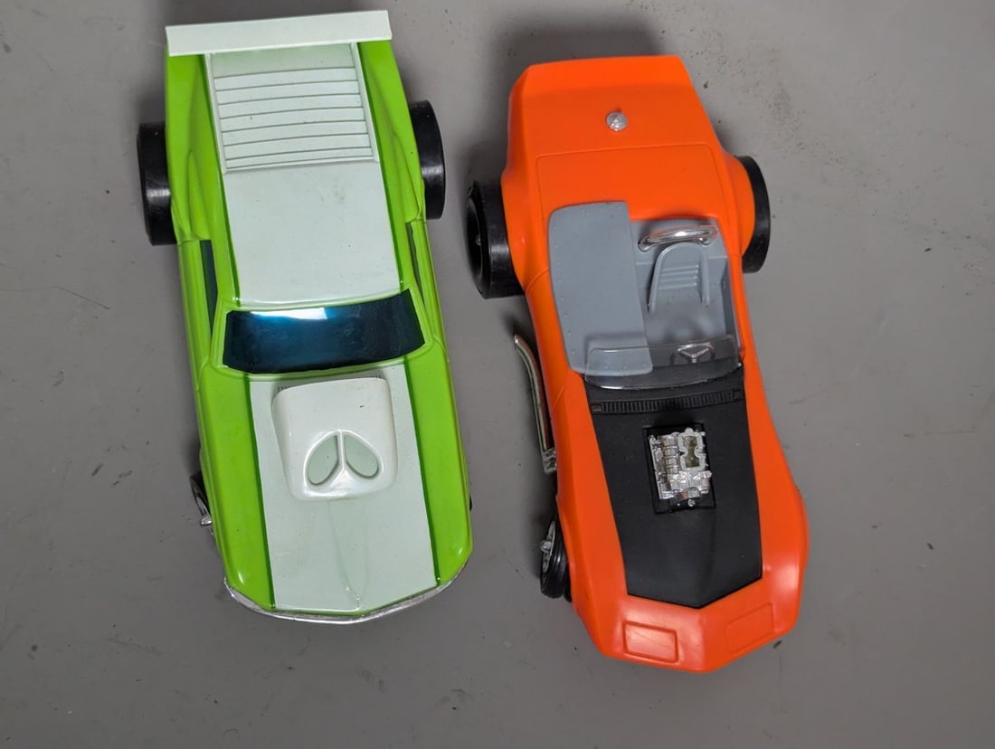 Vintage Hasbro Amaze-A-Matics Ford Mustang & Corvette Roadster Toy Cars Collection - 2