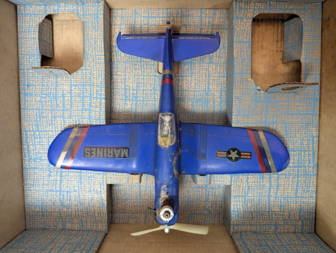 Wen-Mac AMF F4U-7 Corsair Challenger Gas Powered Model Airplane Set - 2