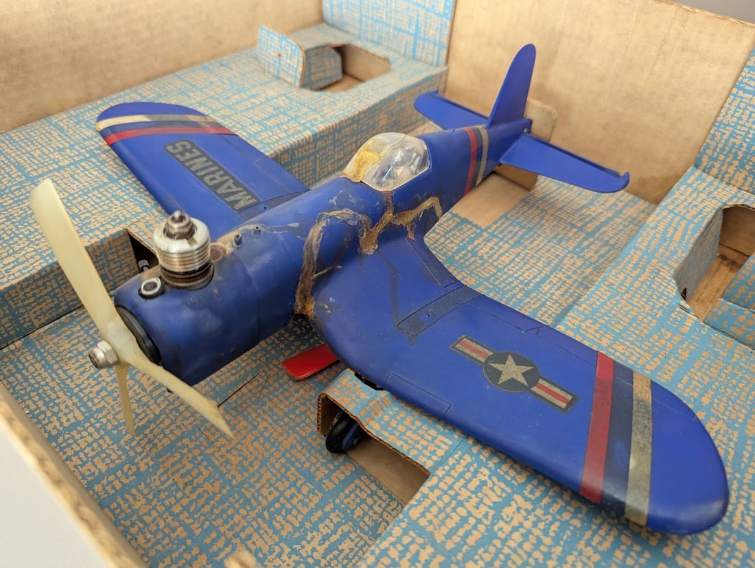 Wen-Mac AMF F4U-7 Corsair Challenger Gas Powered Model Airplane Set - 3