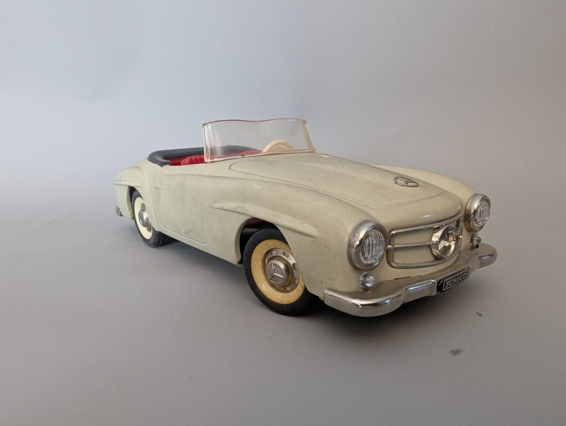Schuco 2095 Wind-Up Mercedes-Benz 190 SL Collectible Toy Car (1 of 7)