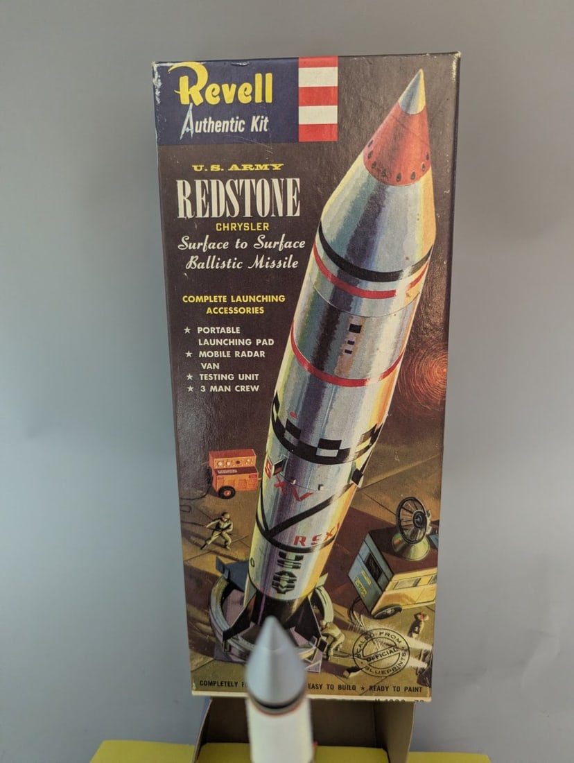 Revell US Army Redstone Missile Vintage Store Display and Assembled Model Kit - 4