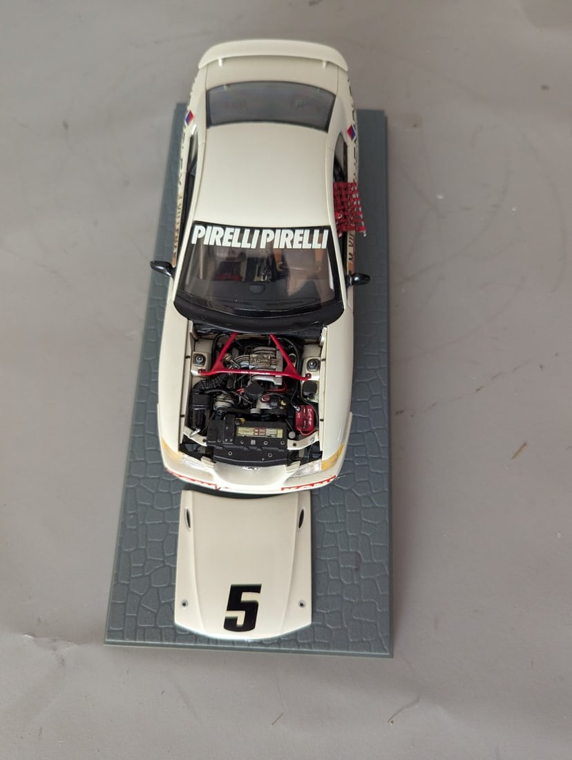 UT Models 1:18 Scale Ford Mustang #5 CET 1995 Villena Diecast Model Car - 4