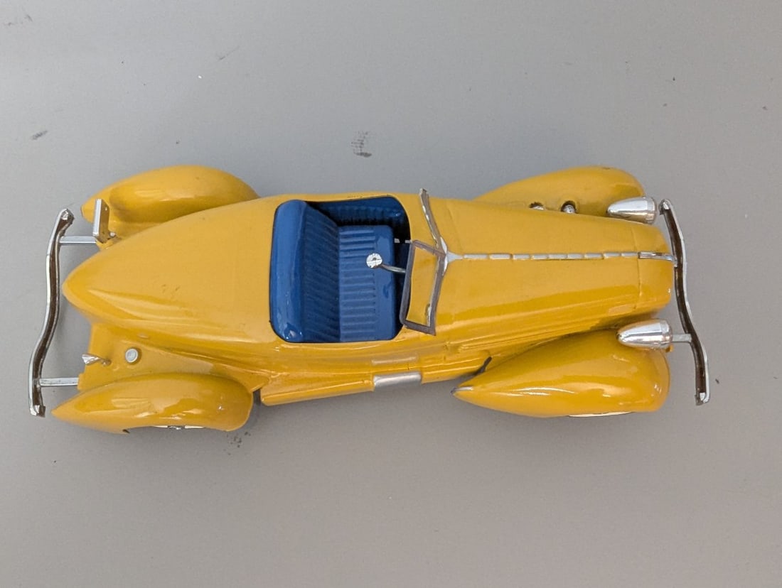Vintage Battery-Operated Auburn Speedster Slot Car 1935 Collectible Toy Car - 6