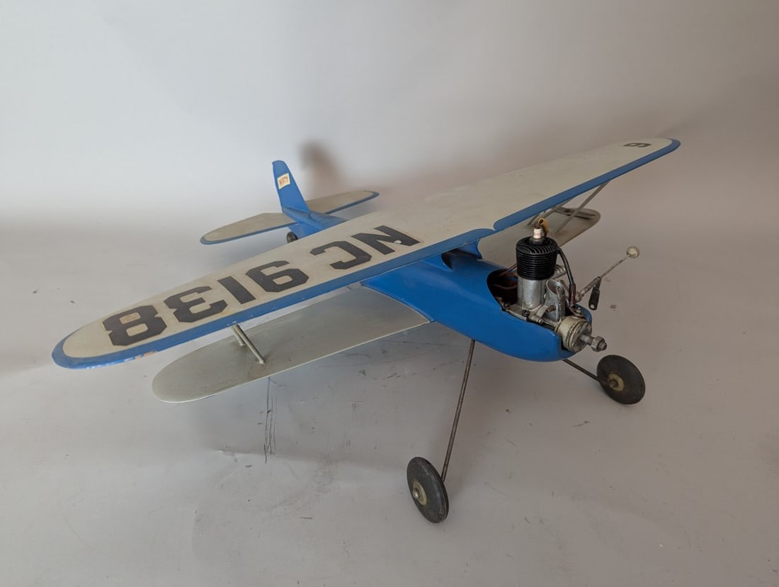 Vintage Berkeley Nifty Control Line Model Airplane Tether Aircraft for Collectors: **Important** Please read below description on how to avoid high shipping costs. Up for auction is a vintage Berkeley 'Nifty' control line model airplane with dimensions of 7" high, 20" long, and a