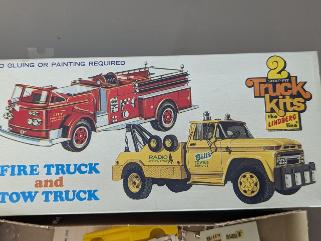 Lindberg 2 Truck Kits Fire Truck Tow Truck Dump Mail Truck Vintage Models - 2