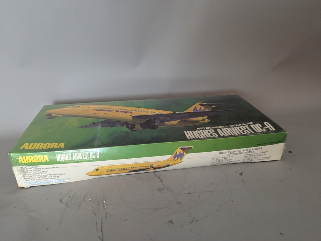 Aurora Hughes Airwest DC-9 Model Kit #386 with Signed Box Art by J. Amendola - 3