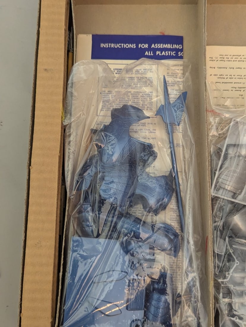 Vintage 1957 Aurora 3 Knights Plastic Assembly Model Kit Unbuilt Collectible Set - 4