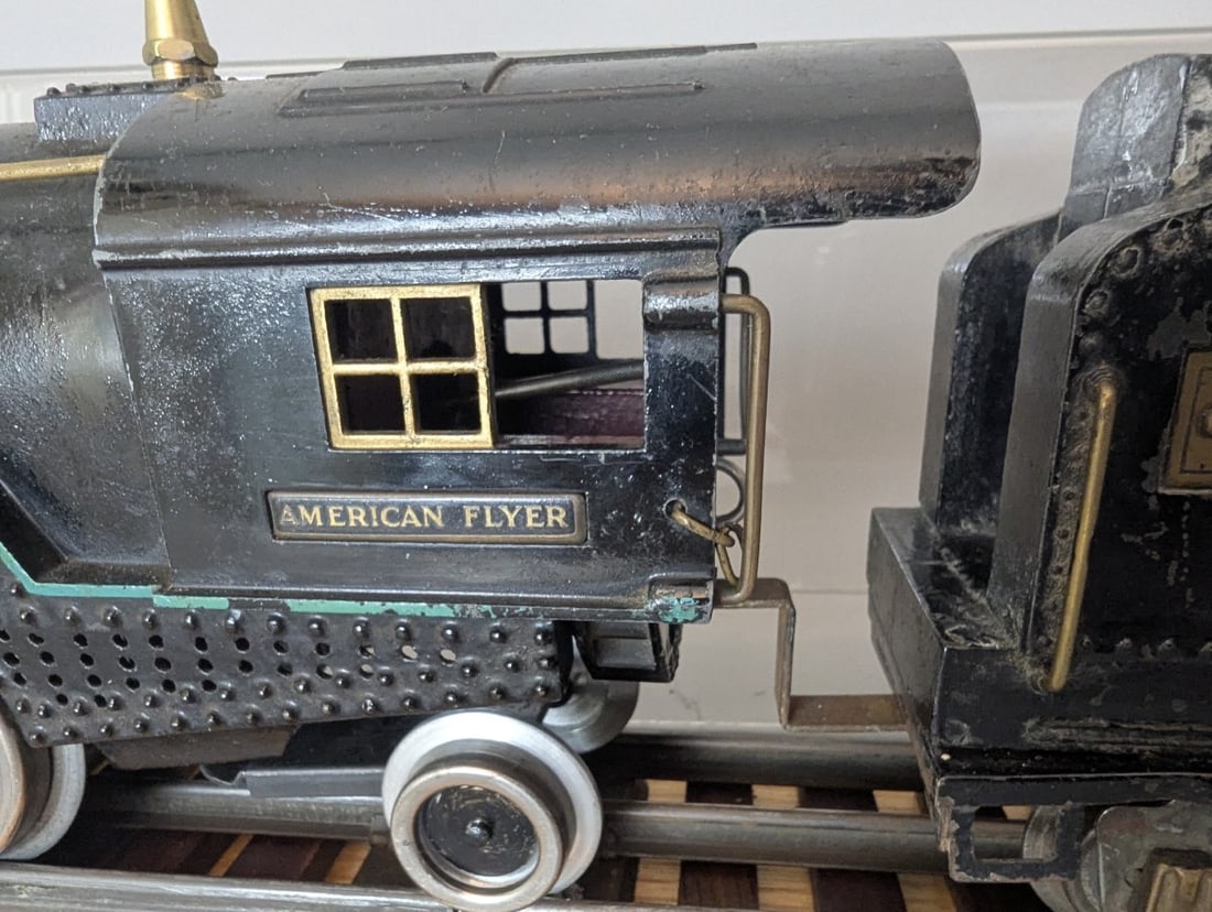 American Flyer Pre-War Standard Gauge 4-6-2 Pacific Steam Locomotive with Tender - 6