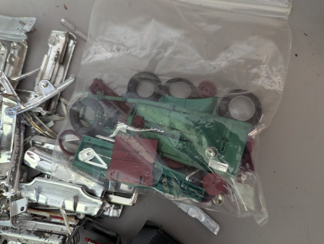 Large Lot of Vintage Plastic Model Car Parts AMT MPC Revell Hobby Restoration Kitbashing - 8
