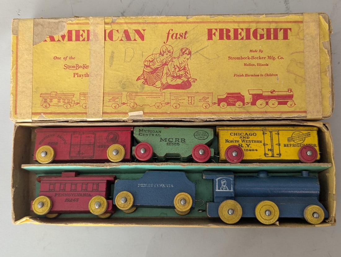 Vintage Strombecker American Fast Freight Wooden Toy Train Set with Original Box: **Important** Please read below description on how to avoid high shipping costs. Up for auction is a charming Vintage Strombecker 'American Fast Freight' Wooden Toy Train Set, measuring 3 1/2 x 10 1/2
