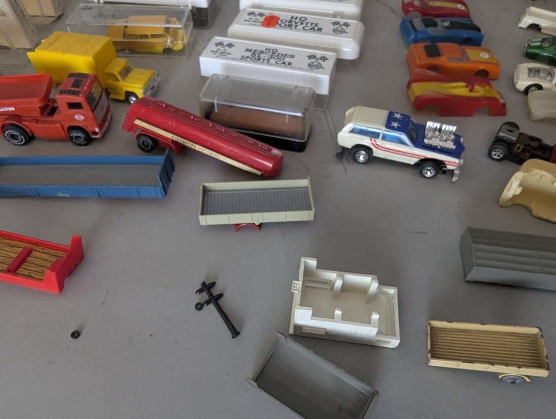 Lot of HO Slot Cars Die Cast Vehicles Bodies Storage Cases Aurora Marx Collection - 10