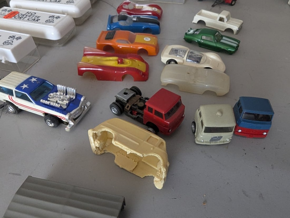 Lot of HO Slot Cars Die Cast Vehicles Bodies Storage Cases Aurora Marx Collection - 9