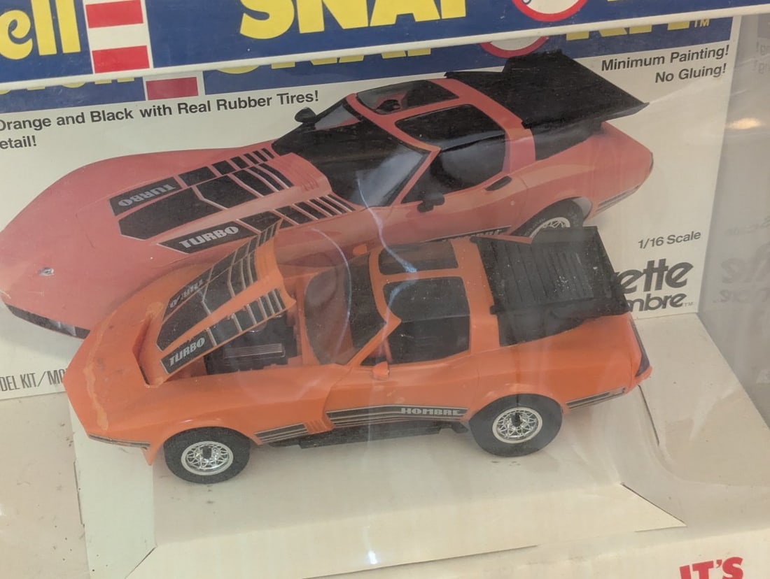 Revell Snap Kit Corvette Turbo Hombre 1/16 Scale Vintage Store Display Model - 2