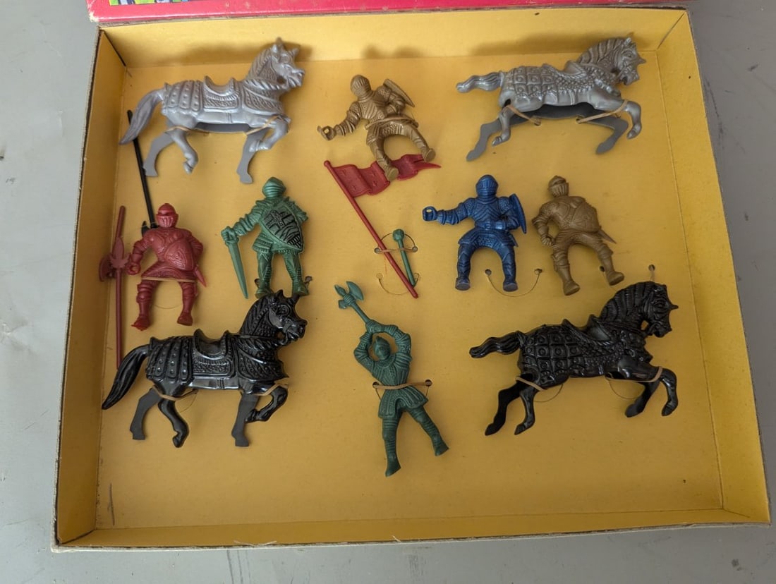 Lido Kings Knights Toy Soldier Playset Vintage New Old Stock Collectible Figures - 3