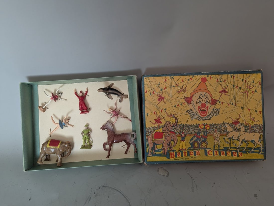 Vintage Beton Circus Toy Figure Set by Bergen Toy & Novelty Co in Original Box (1 of 7)