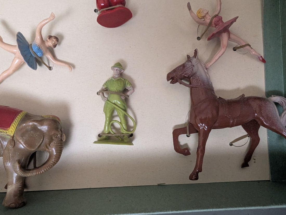 Vintage Beton Circus Toy Figure Set by Bergen Toy & Novelty Co in Original Box - 5