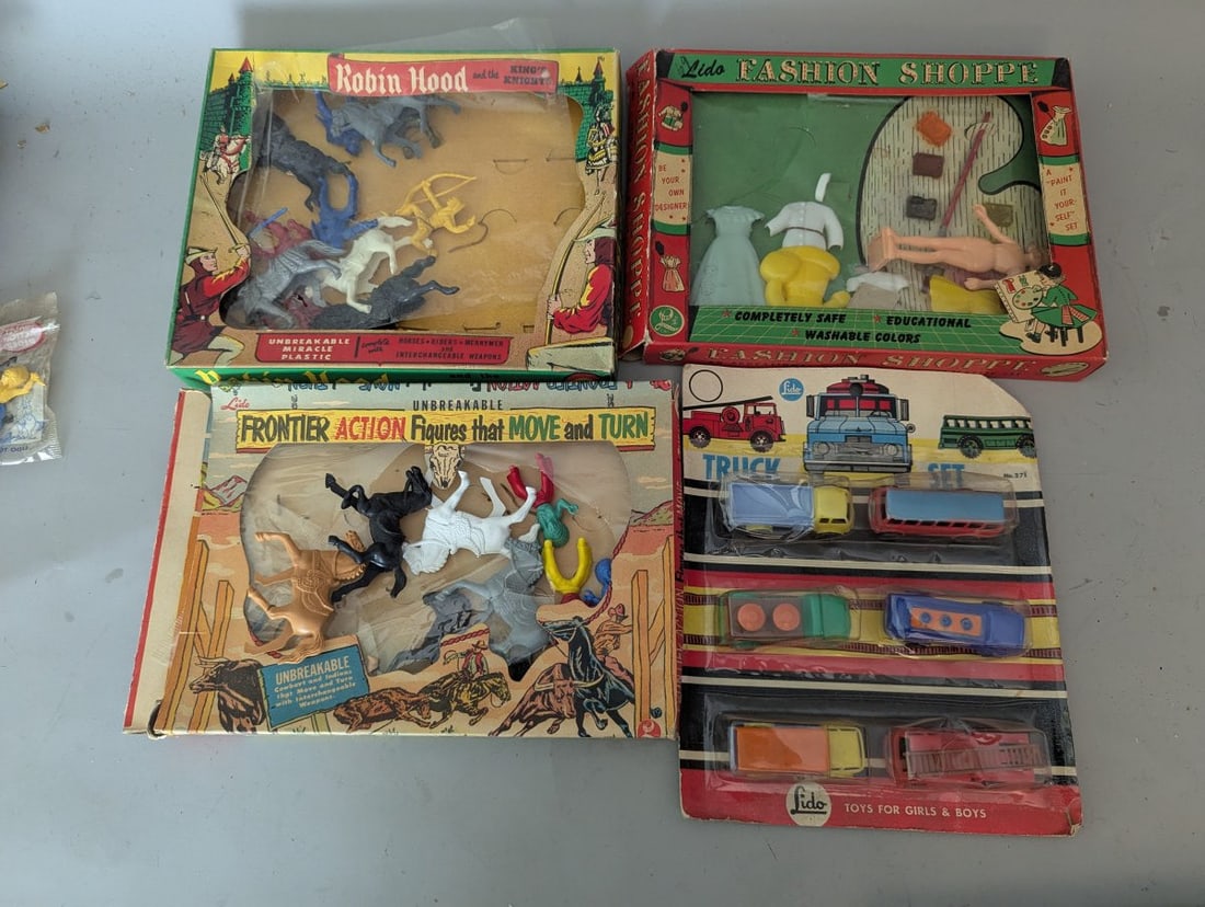 Vintage Lido Toy Company Lot of 4 Classic Plastic Playsets Collectible Toys (1 of 6)