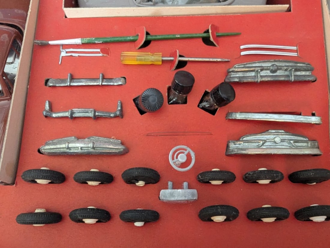 Vintage 1950s 3 Car Assembly Kit Pontiac Catalina Ford Convertible Studebaker Starliner - 7