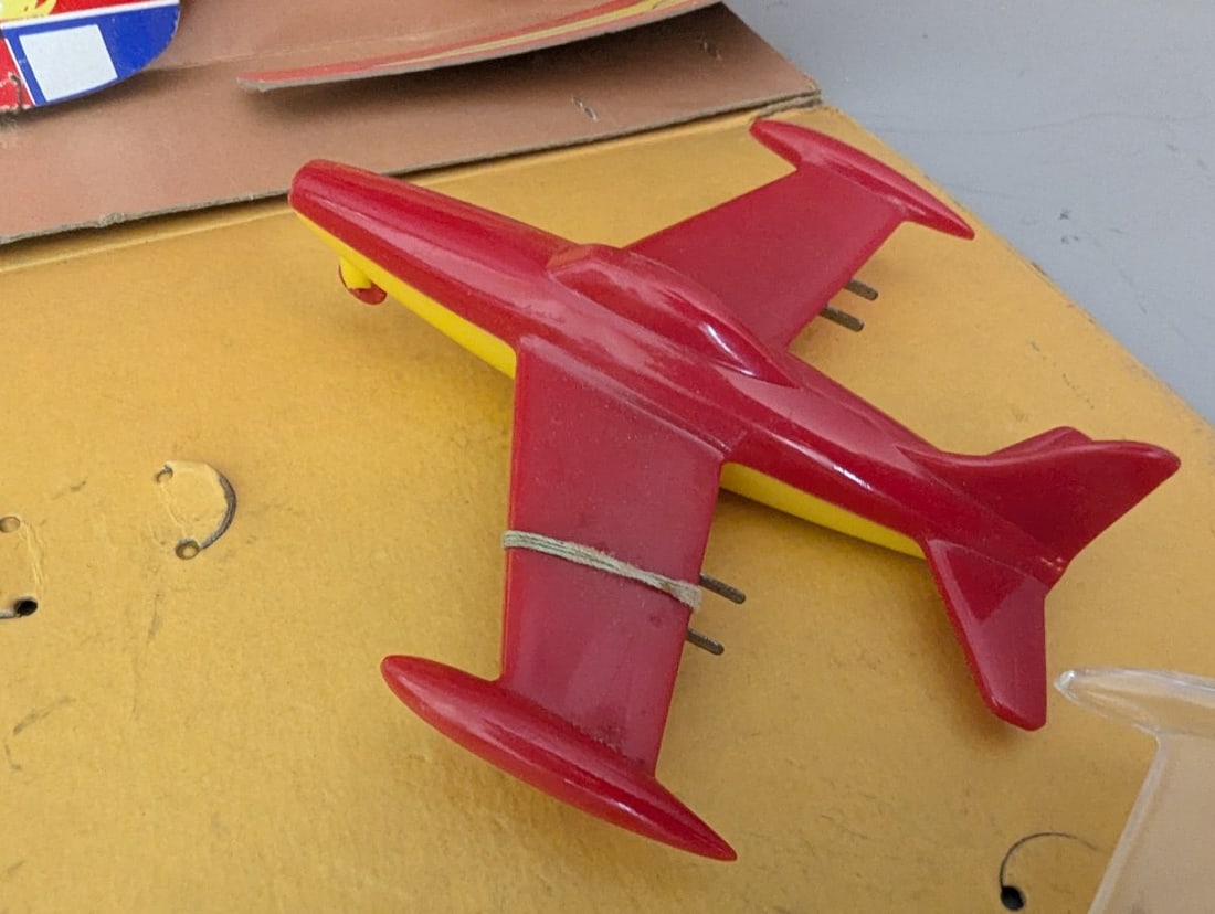 Argo Action Jet Squadron Toy Set with Target Range Vintage Collection - 7
