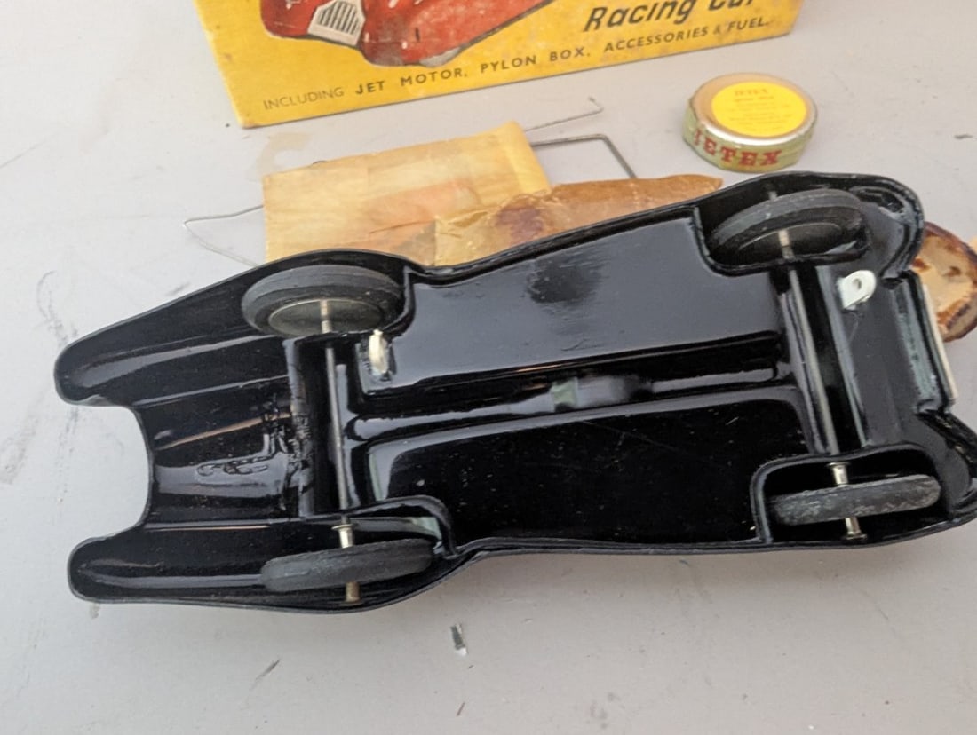 Vintage Jetex Jet Propelled Racing Car Set with Accessories and Original Box - 6