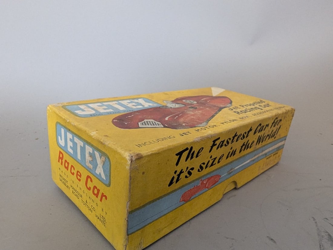 Vintage Jetex Jet Propelled Racing Car Set with Accessories and Original Box - 7