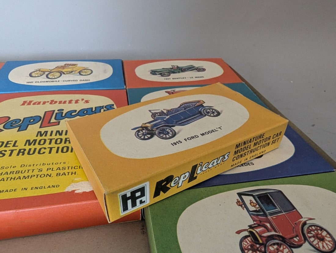 Harbutt's RepLicars Miniature Model Motor Cars Construction Set Vintage Collectible - 3