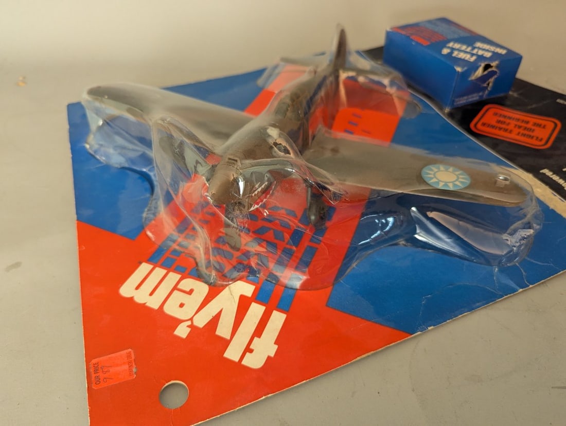 Testors Fly'em P-40E Warhawk .049 Control Line Model Airplane Vintage Collectible - 3